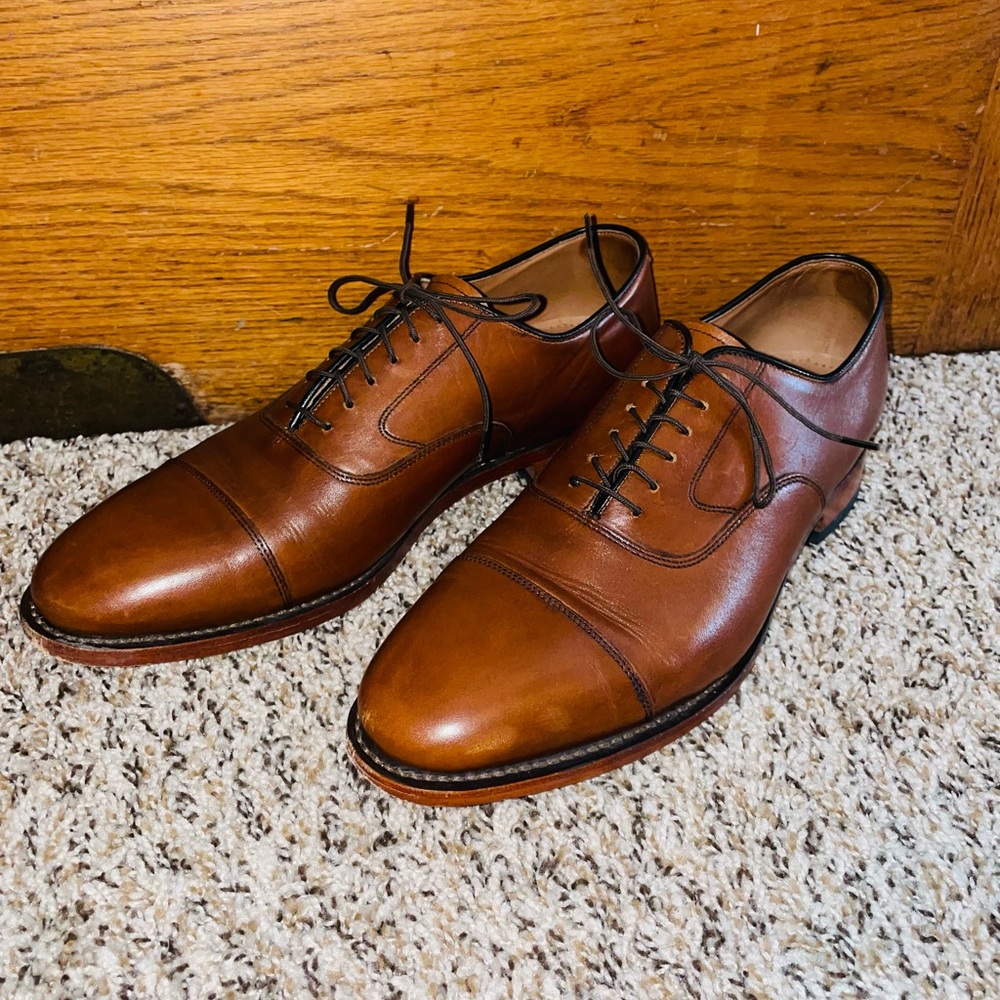 Mens sz 10 Johnston & Murphy leather shoes